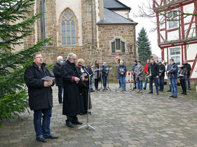 Ökumenische Feier des „Weihnachtsfriedens“ in Naumburg (Foto: Karl-Franz Thiede)